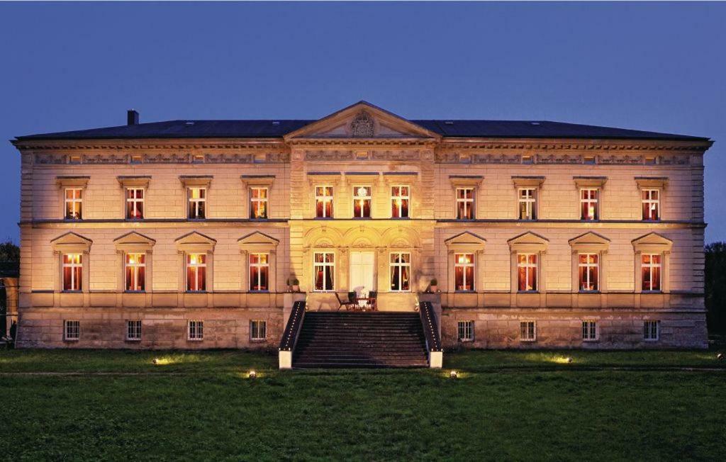 Schloss Tressow Bobitz Εξωτερικό φωτογραφία